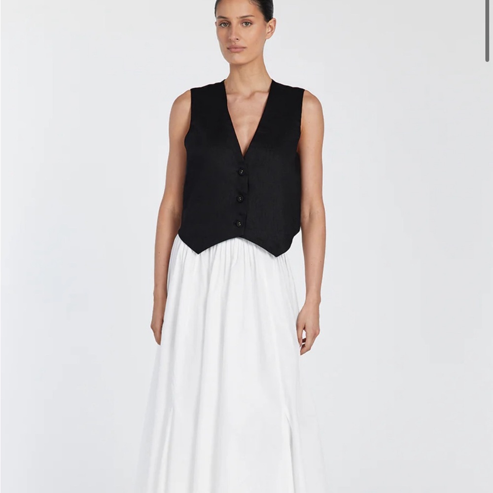 Diish black linen vest
